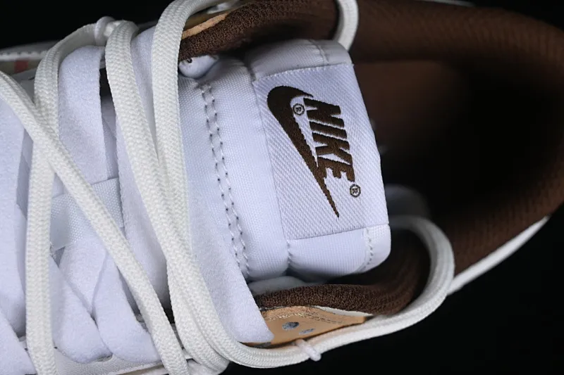 All Categories Nk SB Dunk Series Nk SB Dunk Low Low-top sneakers Nk Dunk Low Plaid Variations Retro literary style SB strappy low-top casual sneakers DD1503-124